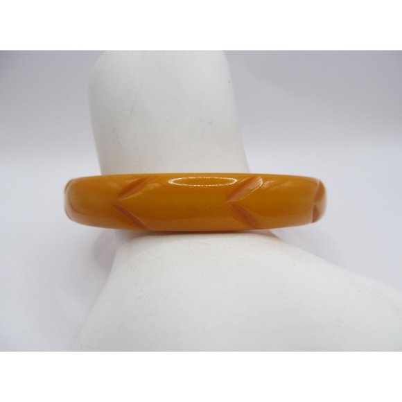 Jewelry - Vintage Carved Butterscotch Bakelite Bangle Bracelet